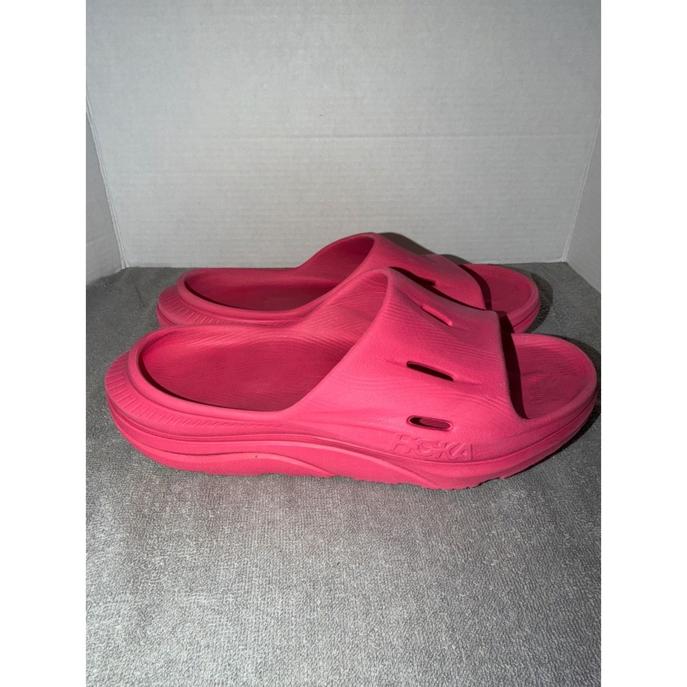 Women's Hoka Pink Sandlas Size 11 (Men's 9)